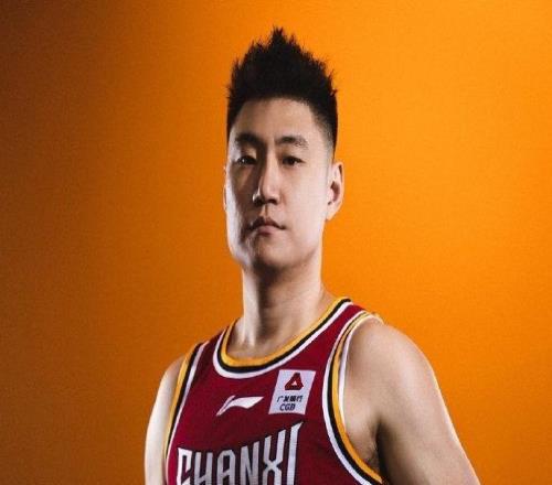無人問津！CBA名將被迫退役，被北京首鋼耽誤多年