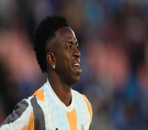 巴萨名宿:维尼修斯有才华却经常失控,不是儿童的好榜样