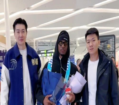 官方:扎卡里纳托尔正式加盟新疆广汇男篮