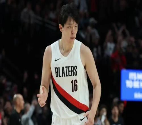 王仕鹏建议杨瀚森打发展联盟,现在每场5分钟,蹉跎1个赛季就废了