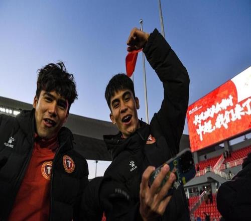 辽宁铁人提前两轮问鼎中甲,沈阳时隔八年再度拥有中超球队