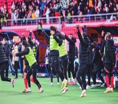 辽宁铁人队十年磨一剑逆风飞翔,用坚持书写传奇!