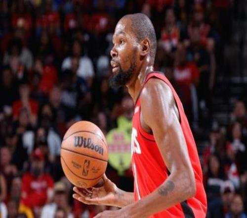 杜兰特谈赛季首胜:过去几天压力很大赛季前两场我们本可以拿下