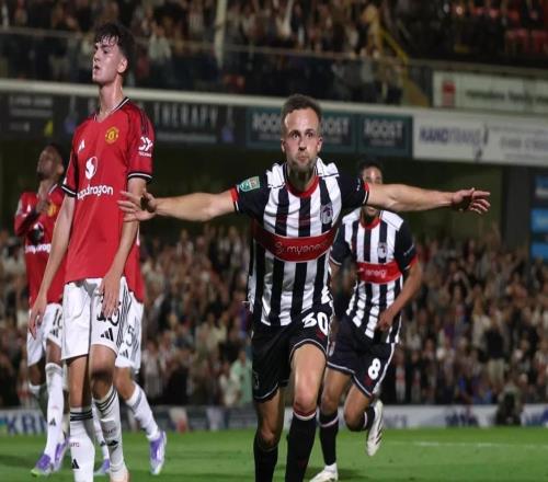 格林斯比主帅:踢小蜜蜂要比曼联更难,我们不想拖入点球大战