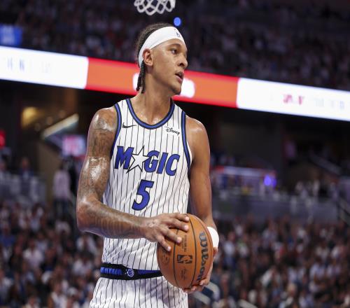 需要更多支援!小瓦格纳&班凯罗得分上双,魔术仍遭活塞反超