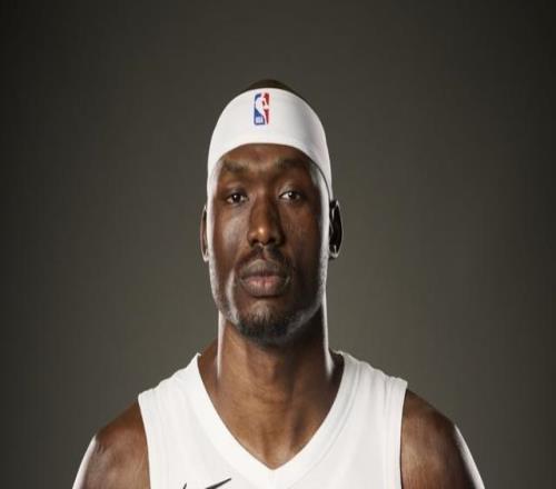 NBA開拓者136134險勝爵士,楊瀚森2分,馬爾卡寧32分5板,霍勒迪27分5板8助