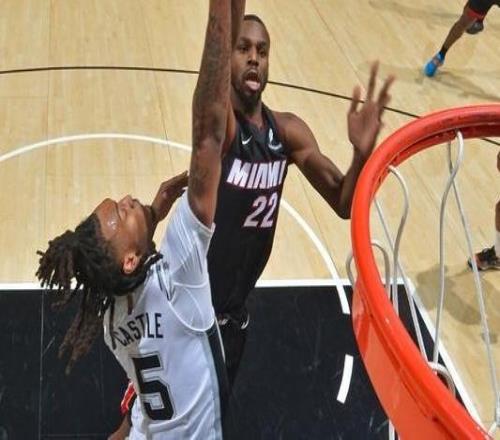 卡斯?fàn)枺捍蠹覍?duì)我的無(wú)球防守評(píng)價(jià)不高我正在努力改進(jìn)這方面