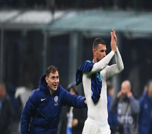 哲科重回梅阿查球场收获掌声,国米官方社媒发文向其致敬