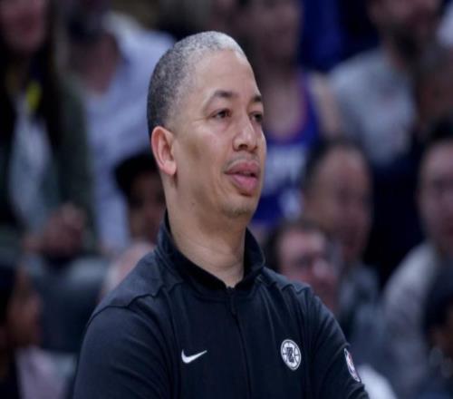 记者:泰伦卢曾出席比卢普斯的一场扑克牌局