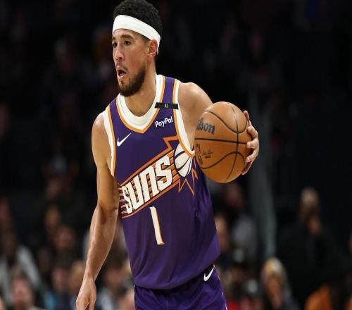 美媒:布克在万圣节当天的比赛场均砍下36分,排在历史第一