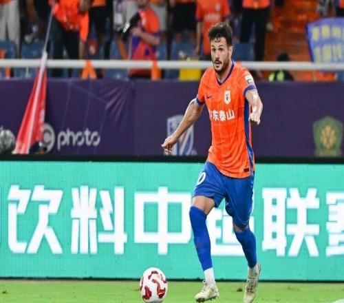 卡扎伊什維利又失點(diǎn)！3場(chǎng)2次失點(diǎn)，射手榜2球領(lǐng)先，金靴仍有懸念