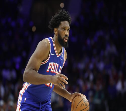 纳斯:恩比德的出场时间仍旧限制在20分钟左右