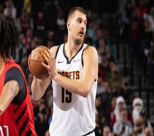 追平老詹并列历史第二!约老师生涯第295次砍下20+10+5