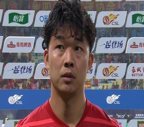 严鼎皓:我们在场上拼尽了全力,但足球不可能永远一帆风顺