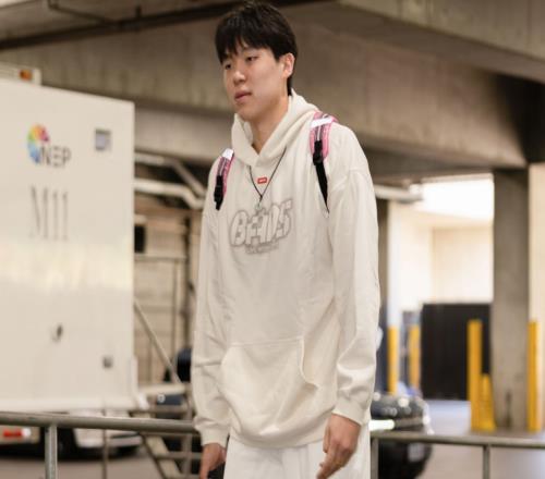 楊瀚森G聯(lián)賽數(shù)據(jù)標(biāo)尺：從及格到封神他能交出一份怎樣的答卷