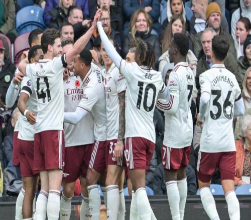 英超奪冠最大熱門(mén)誕生：25分領(lǐng)跑，9連勝，連續(xù)7場(chǎng)零封