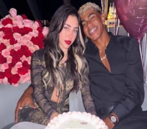 前女友與亞馬爾分手后被發(fā)現(xiàn)和網(wǎng)紅同歡派對(duì)_西甲直播