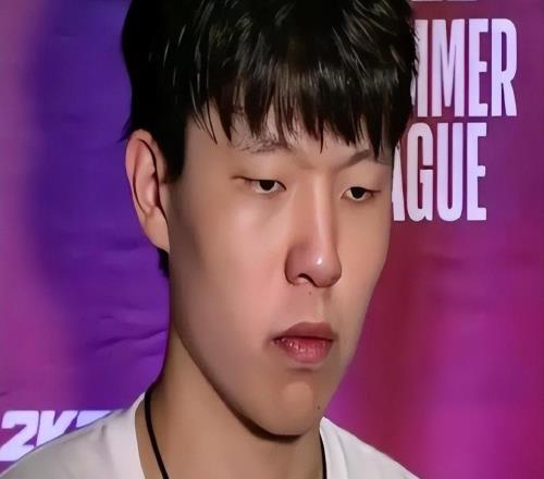 錯怪楊瀚森了，被下放發(fā)展聯(lián)盟訓(xùn)練曝光，恩師再發(fā)聲，他沒再探店