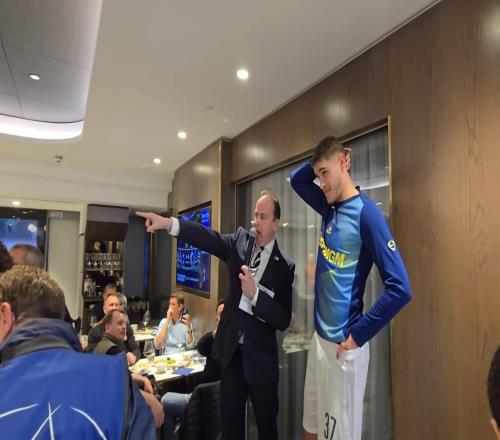 范德芬：教練賽季初希望我能進(jìn)五個球我和羅梅羅是兄弟