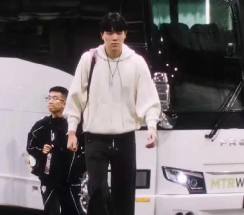 NBA記者：開拓者和混音隊共用球館，所謂下放，就是換地方訓練