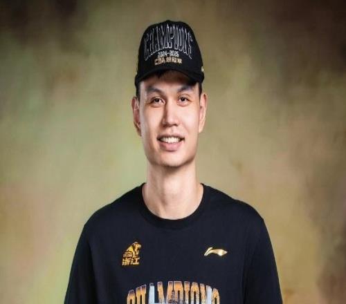 還回CBA打球嗎許鐘豪竟加盟NBL湖南隊(duì)因動(dòng)作過大屢惹爭(zhēng)議