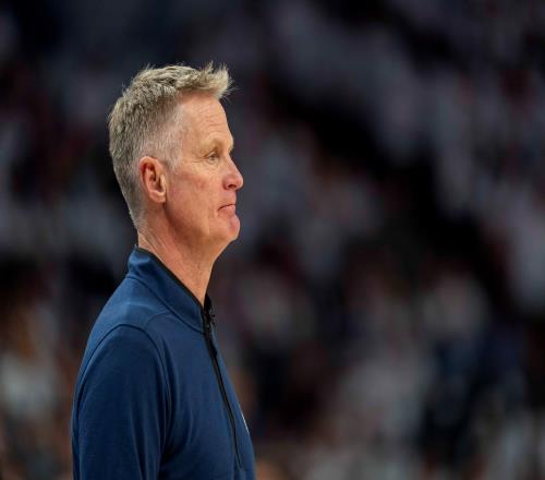 科爾：總之我們打得像四不像但我依然滿懷信心幻想未來的模樣_jrs直播nba無插件直播