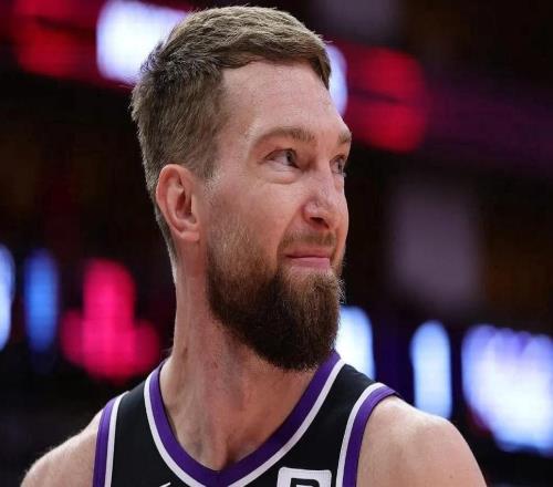 頂級中鋒來了！名記爆料，國王將交易小薩博尼斯