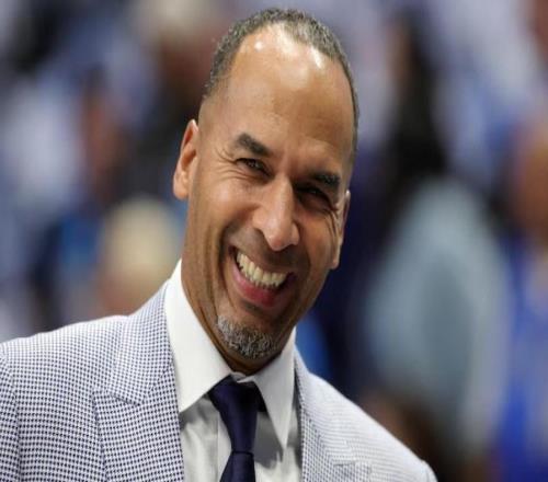 記者：前獨行俠總經理尼科目前精神狀態良好，計劃陪伴家人