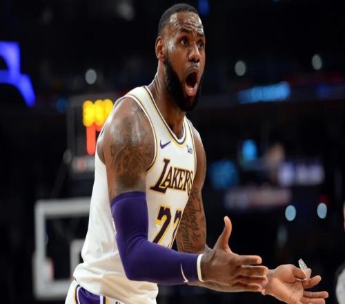 贏得艱難輸得徹底！湖人8勝4負居然12分，逆風就投降沒詹皇不行