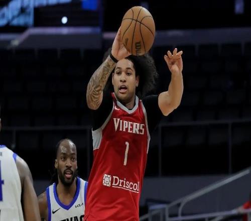 開季前兩場狂砍71分，火箭老熟人要變身發展聯盟頂級得分手了