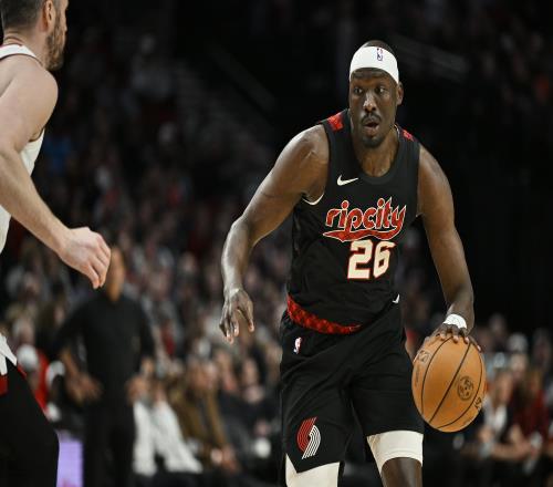 隊記：開拓者或在來夏以底薪重聚里斯或于賽季截止日前進行交易_nba賽程