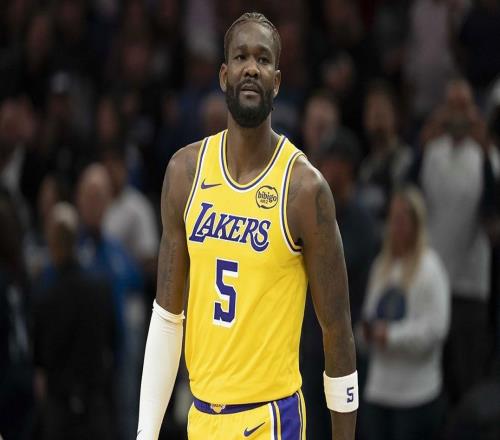 搞笑，就連湖人隊的德安德烈艾頓也對NBA杯的規(guī)則“有點困惑”