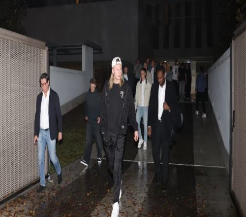 挪威全隊(duì)在米蘭慶祝賽后派對(duì)回國(guó)后將舉行盛大慶典_英超直播免費(fèi)觀看