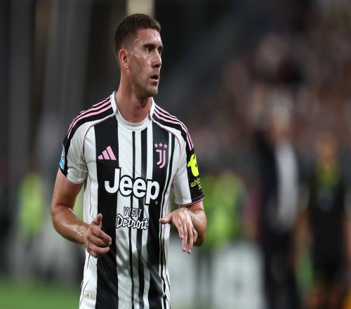 羅體報道弗拉霍維奇只是感到疲勞需要休息幾天佛羅倫薩對陣尤文的賽季中還可以出戰(zhàn)_意甲直播