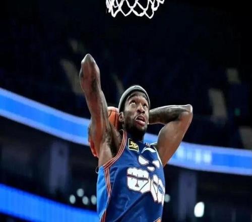 廣東收獲兩大喜訊！薩姆納親自回應(yīng)加盟宏遠，二飛圓夢上任主教練