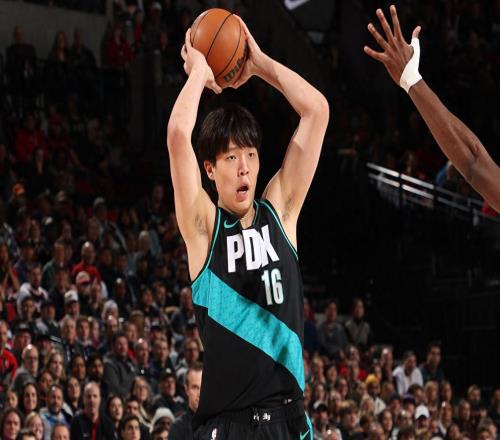 9分5板3助1帽0失誤，楊瀚森最佳一戰破紀錄！1場頂5場喜迎4大改變