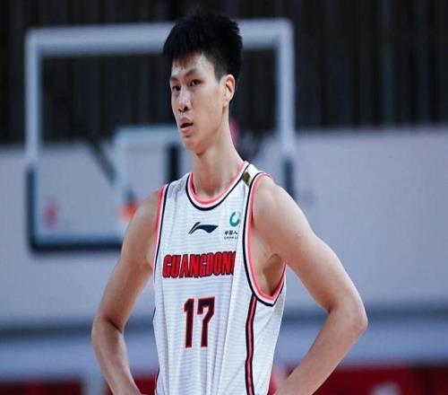 官宣！廣東男籃冠軍后衛(wèi)加盟山東球隊(duì)，曾是杜鋒愛將卻被買斷合同