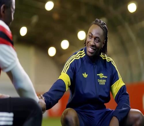 埃澤：很期待親身經(jīng)歷北倫敦德比，這會(huì)是場(chǎng)非常精彩的比賽