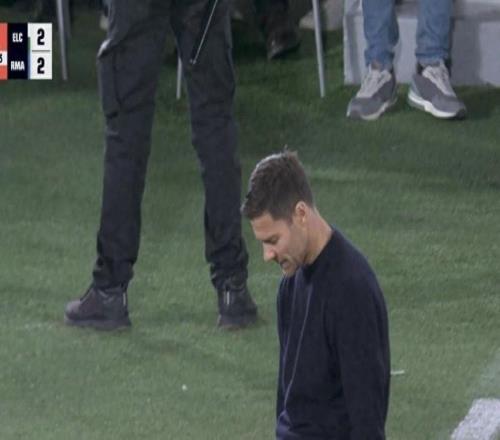 西媒：皇馬跌入泥潭！三場不勝暴露危機(jī)，阿隆索帥位亮紅燈