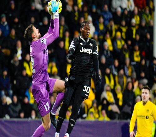 補(bǔ)時(shí)絕殺+神奇逆轉(zhuǎn)！意甲豪強(qiáng)歐冠首勝，斯帕萊蒂神換人