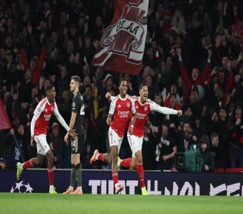 歐冠5輪后積分榜巨變阿森納5連勝領跑2隊遭首敗利物浦巴薩隕落