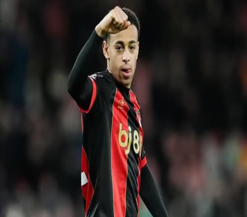 郵報：曼聯(lián)計劃補(bǔ)強(qiáng)中場，有意伯恩茅斯球員泰勒亞當(dāng)斯