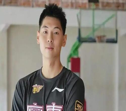 CBA新賽季看點(diǎn)前瞻：規(guī)則革新與格局洗牌