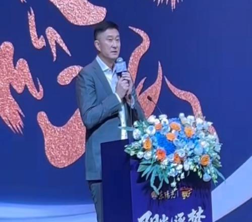 不奪冠也不會下課！杜鋒自曝帥位很穩，李春江恐無緣回歸廣東隊！