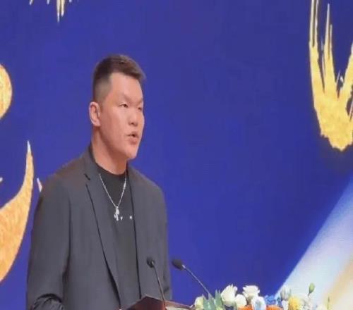 直擊廣東出征儀式！朱芳雨攤牌奪冠，杜鋒下軍令狀，菜單整活遼籃