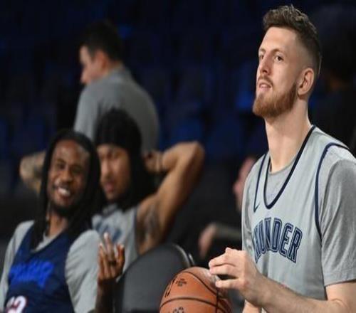 陣容齊整！哈滕&華萊士將于明日NBA杯半決賽復出