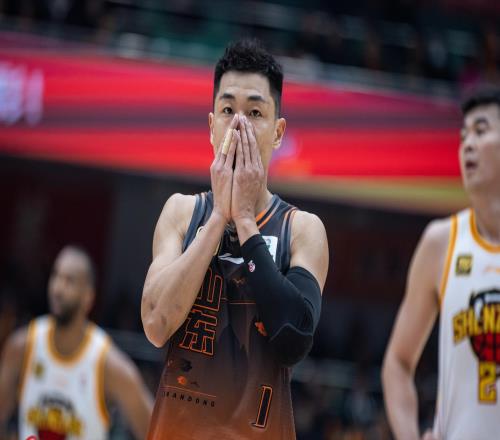 高詩(shī)巖錯(cuò)失扳平！CBA兩國(guó)手對(duì)決，4中0碰上5中1，山東5分輸北控