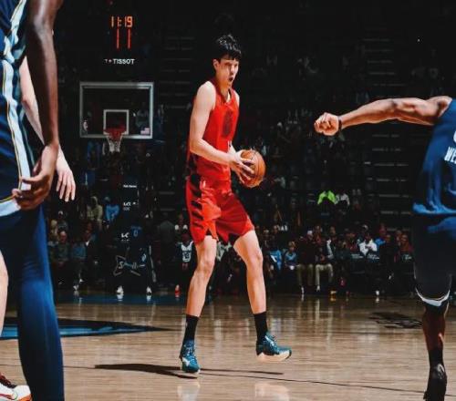 流弊！掩護助攻聯(lián)盟第3！楊瀚森生涯第一次休戰(zhàn)