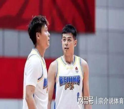 5位老將4名國家隊主力首發，CBA潛力賽世界第一，球迷忍不住