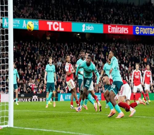 狼隊連續20場英超不勝+9連敗，均創下隊史聯賽紀錄